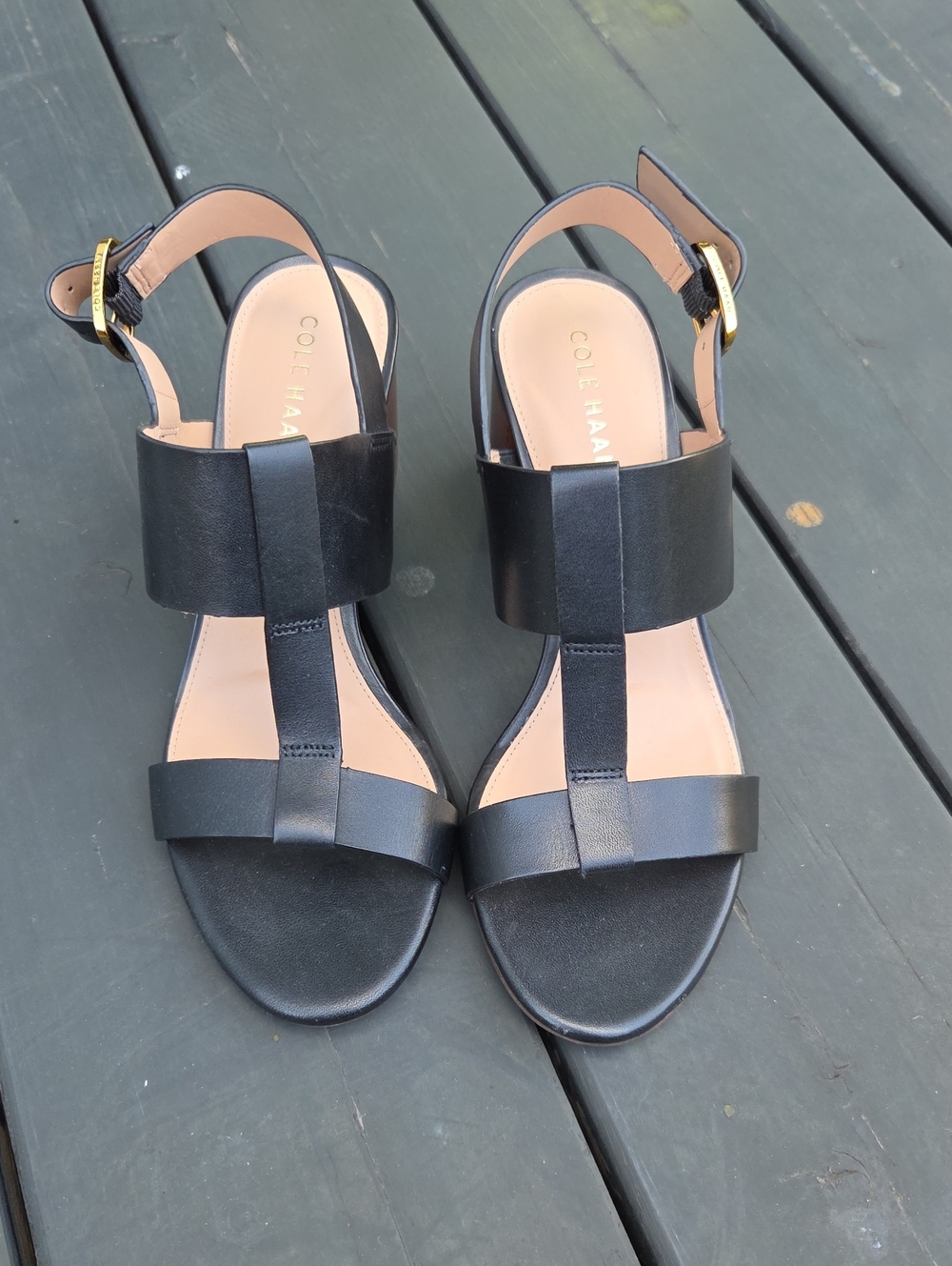 NWT Cole Haan Black Leather T-Strap Open-Toe Sandals Size 6